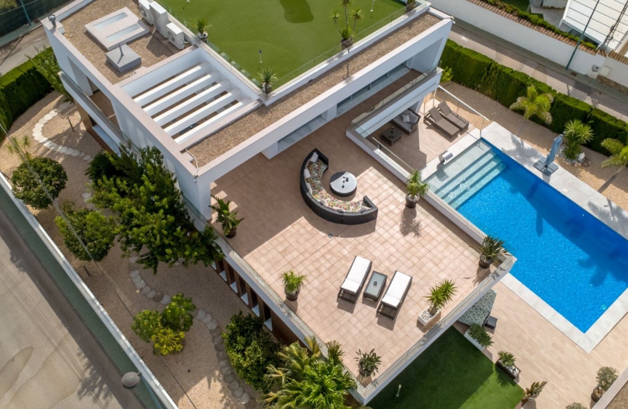 Resale - Villa - Pinar de Campoverde