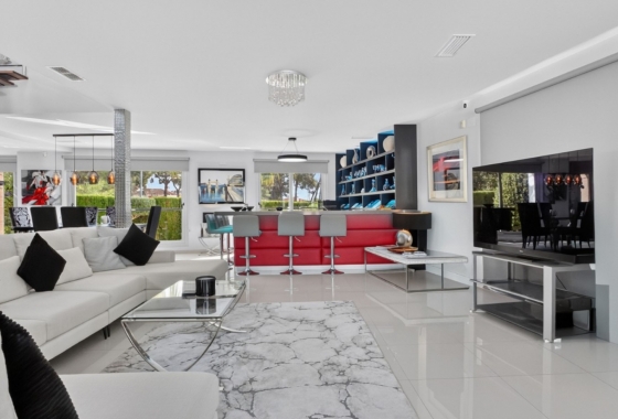 Resale - Villa - Pinar de Campoverde