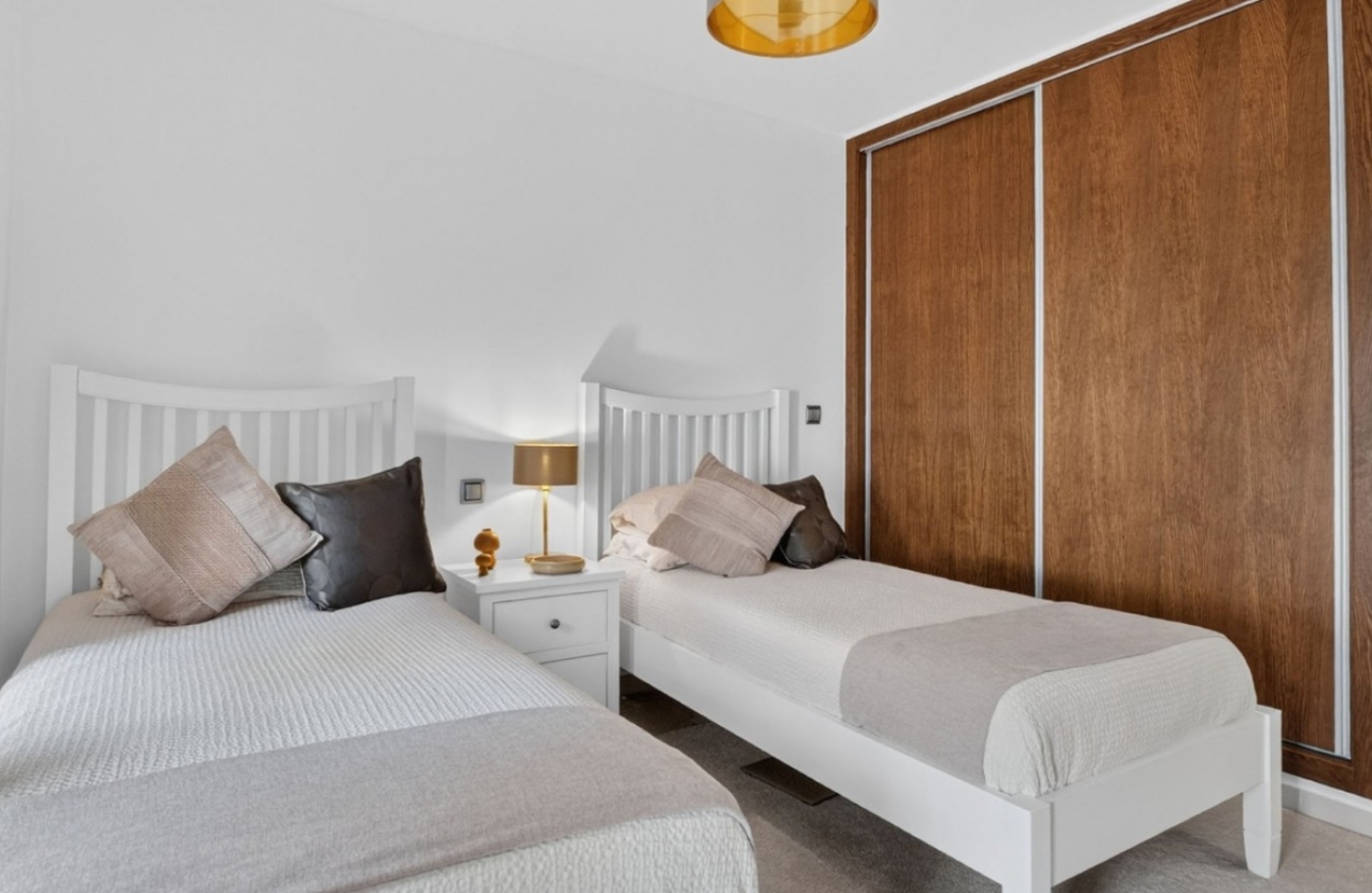 Resale - Villa - Pinar de Campoverde