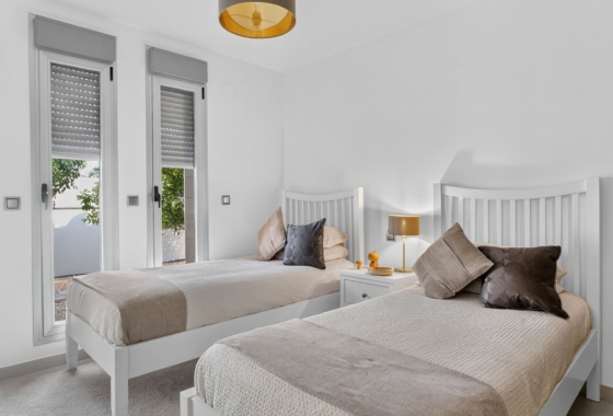 Resale - Villa - Pinar de Campoverde