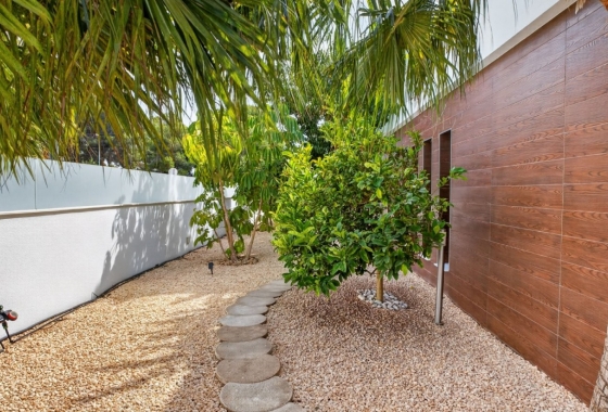 Resale - Villa - Pinar de Campoverde
