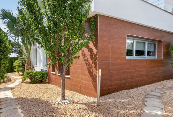 Resale - Villa - Pinar de Campoverde