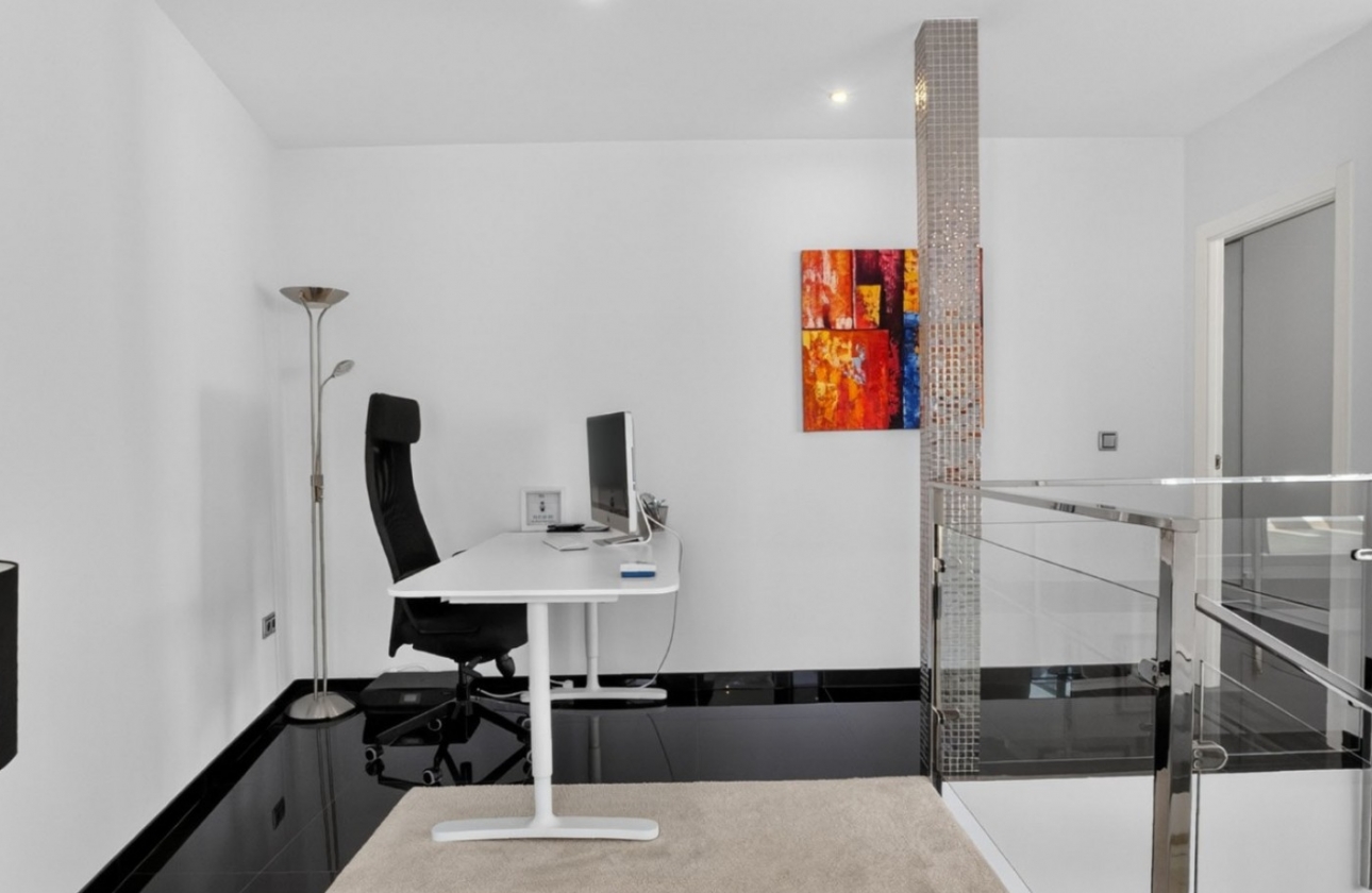 Resale - Villa - Pinar de Campoverde