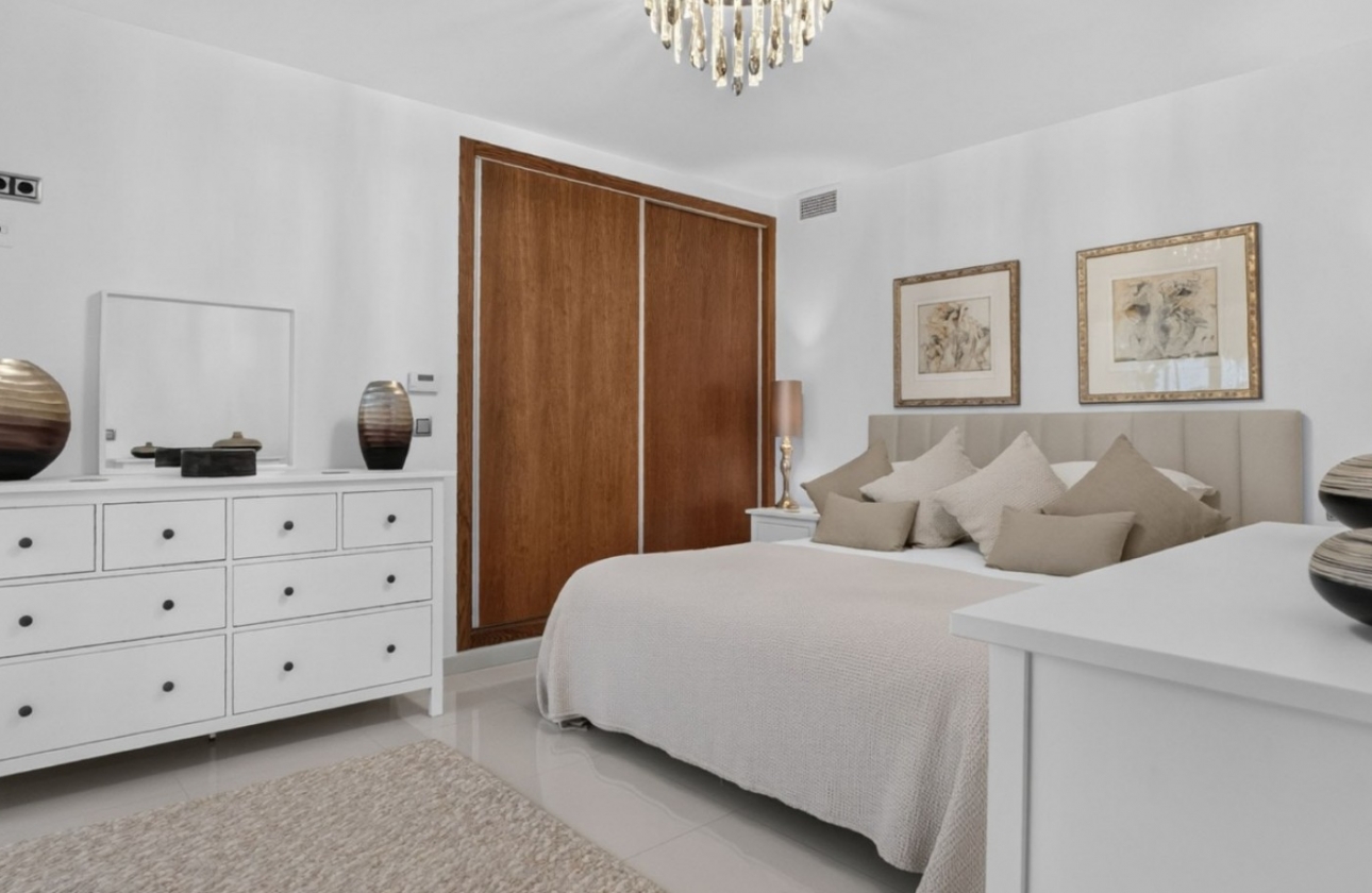 Resale - Villa - Pinar de Campoverde