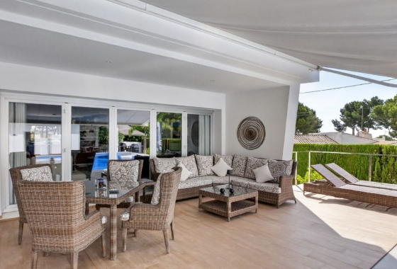 Resale - Villa - Pinar de Campoverde