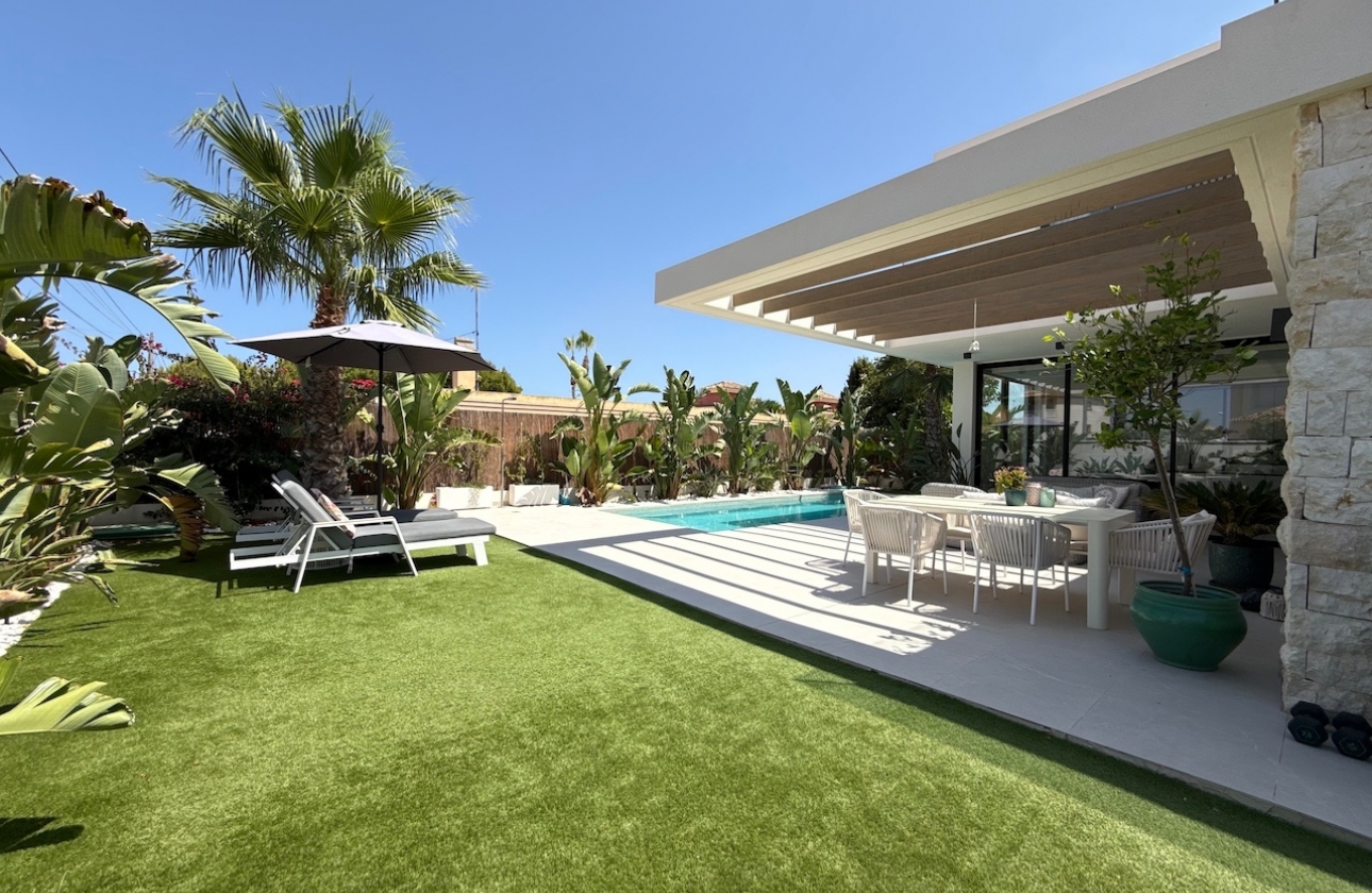 Reventa - Villa - Lomas de Cabo Roig - Lomas De Cabo Roig