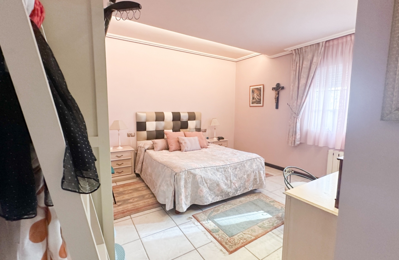 Reventa - Villa - La Mata