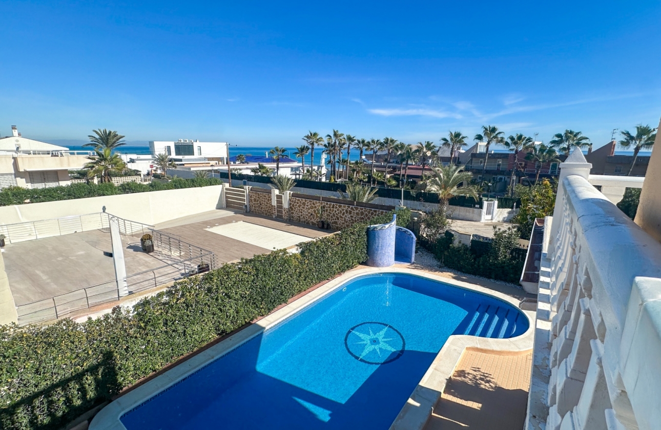 Reventa - Villa - La Mata
