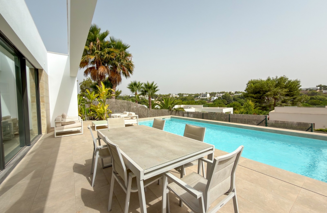 Herverkoop - Villa - Orihuela Costa - Las Colinas golf