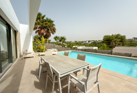 Herverkoop - Villa - Orihuela Costa - Las Colinas golf