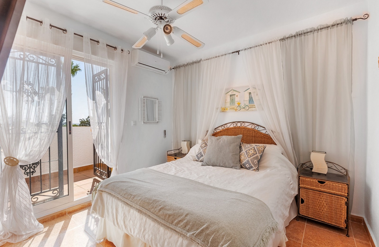 Resale - House - Vistabella Golf