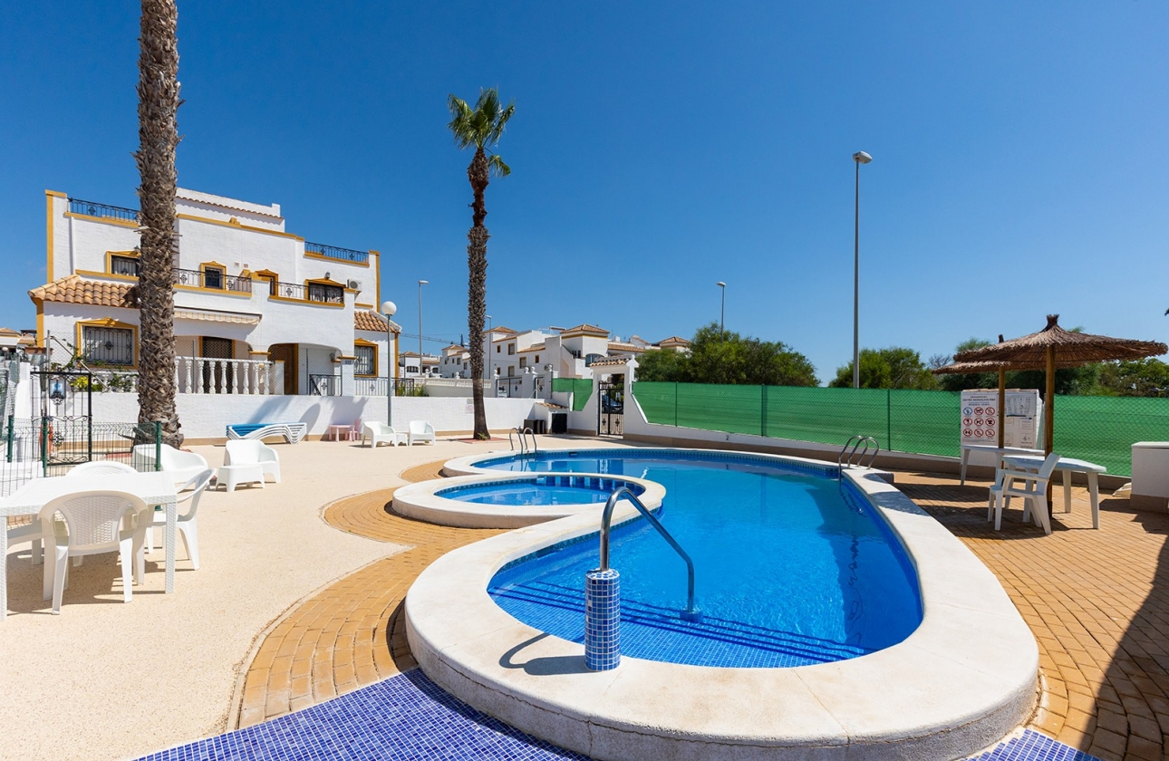 Resale - House - Vistabella Golf