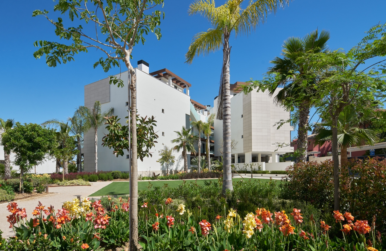 Obra nueva - Apartamento / piso - Estepona