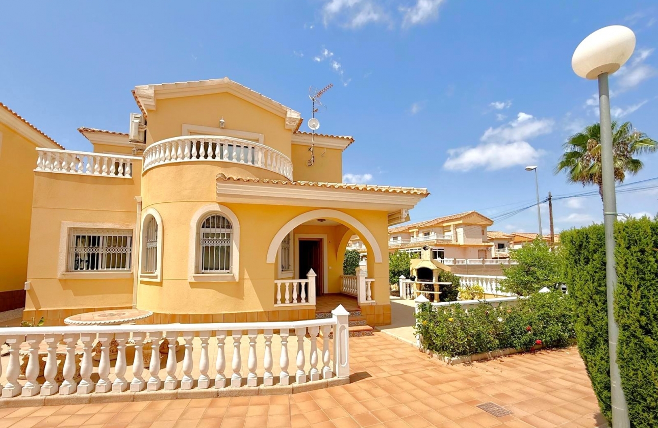 Revente - Villa - Orihuela Costa - Villamartín