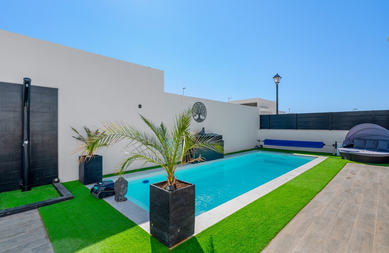 Revente - Villa - Fortuna - Urbanizacion Las Kalendas