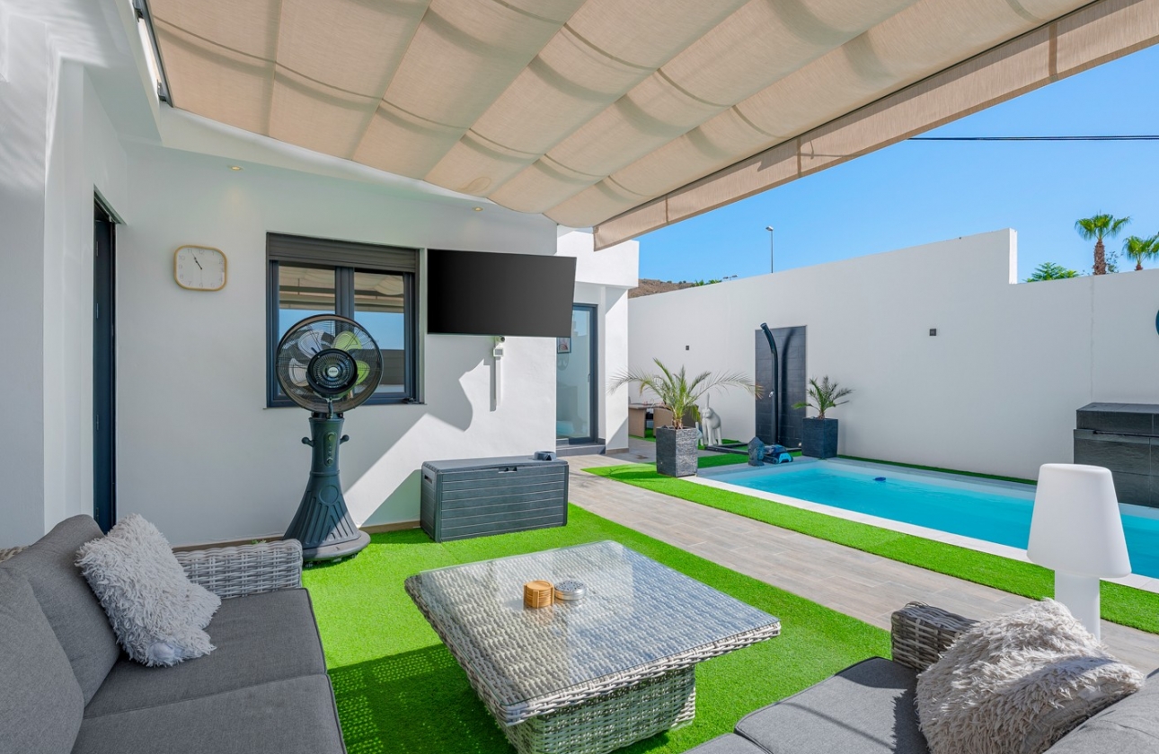 Revente - Villa - Fortuna - Urbanizacion Las Kalendas
