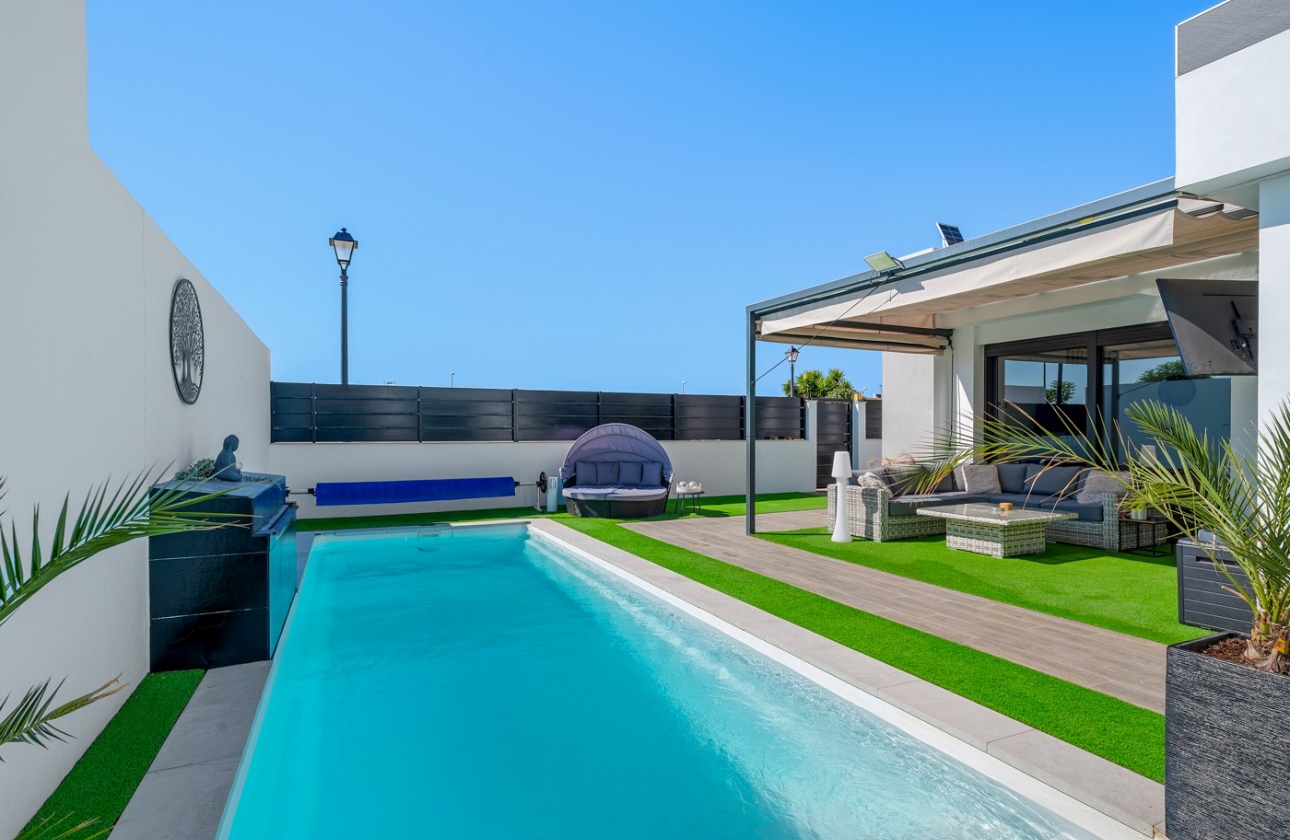 Revente - Villa - Fortuna - Urbanizacion Las Kalendas