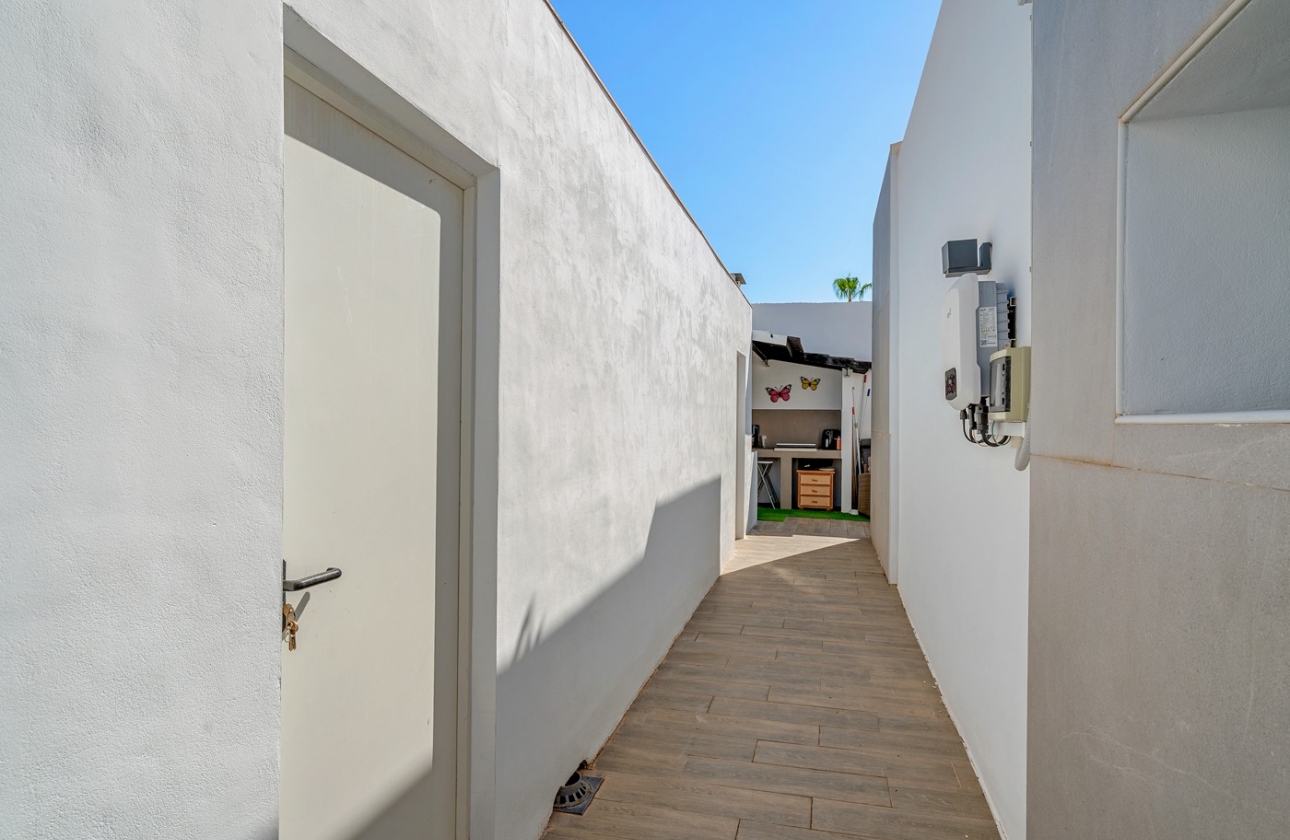 Revente - Villa - Fortuna - Urbanizacion Las Kalendas