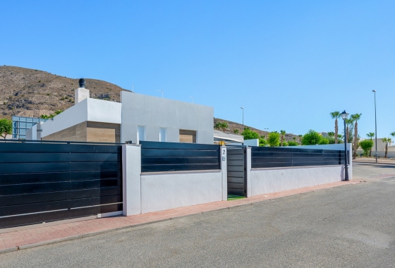 Revente - Villa - Fortuna - Urbanizacion Las Kalendas