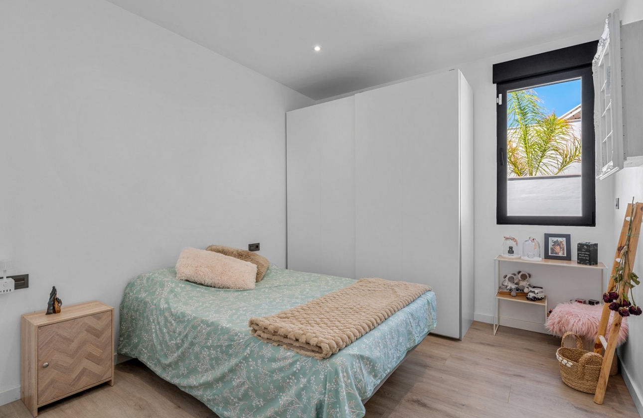 Revente - Villa - Fortuna - Urbanizacion Las Kalendas