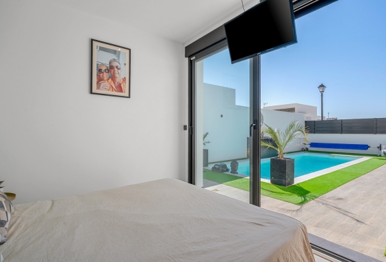 Revente - Villa - Fortuna - Urbanizacion Las Kalendas