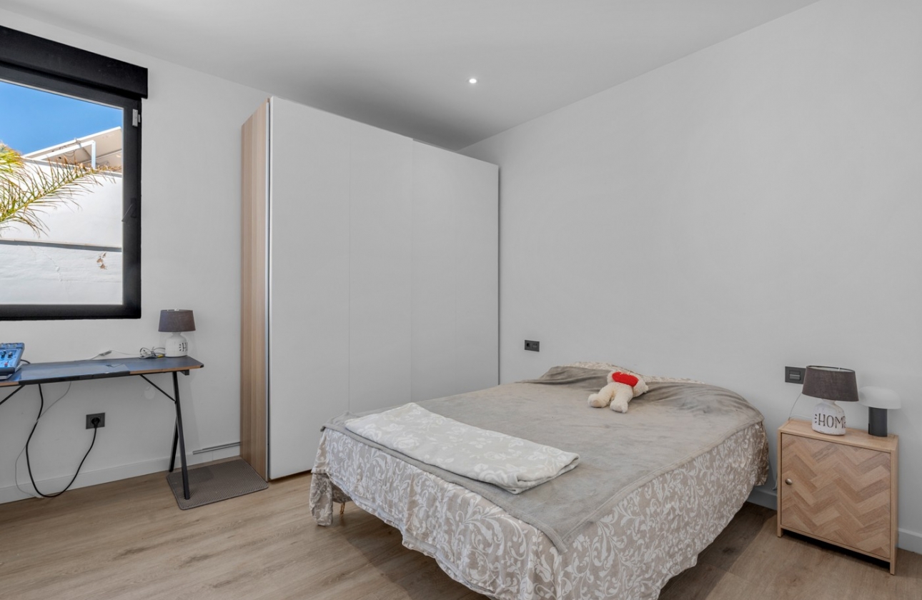 Revente - Villa - Fortuna - Urbanizacion Las Kalendas