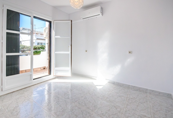 Reventa - Casa - San Miguel de Salinas