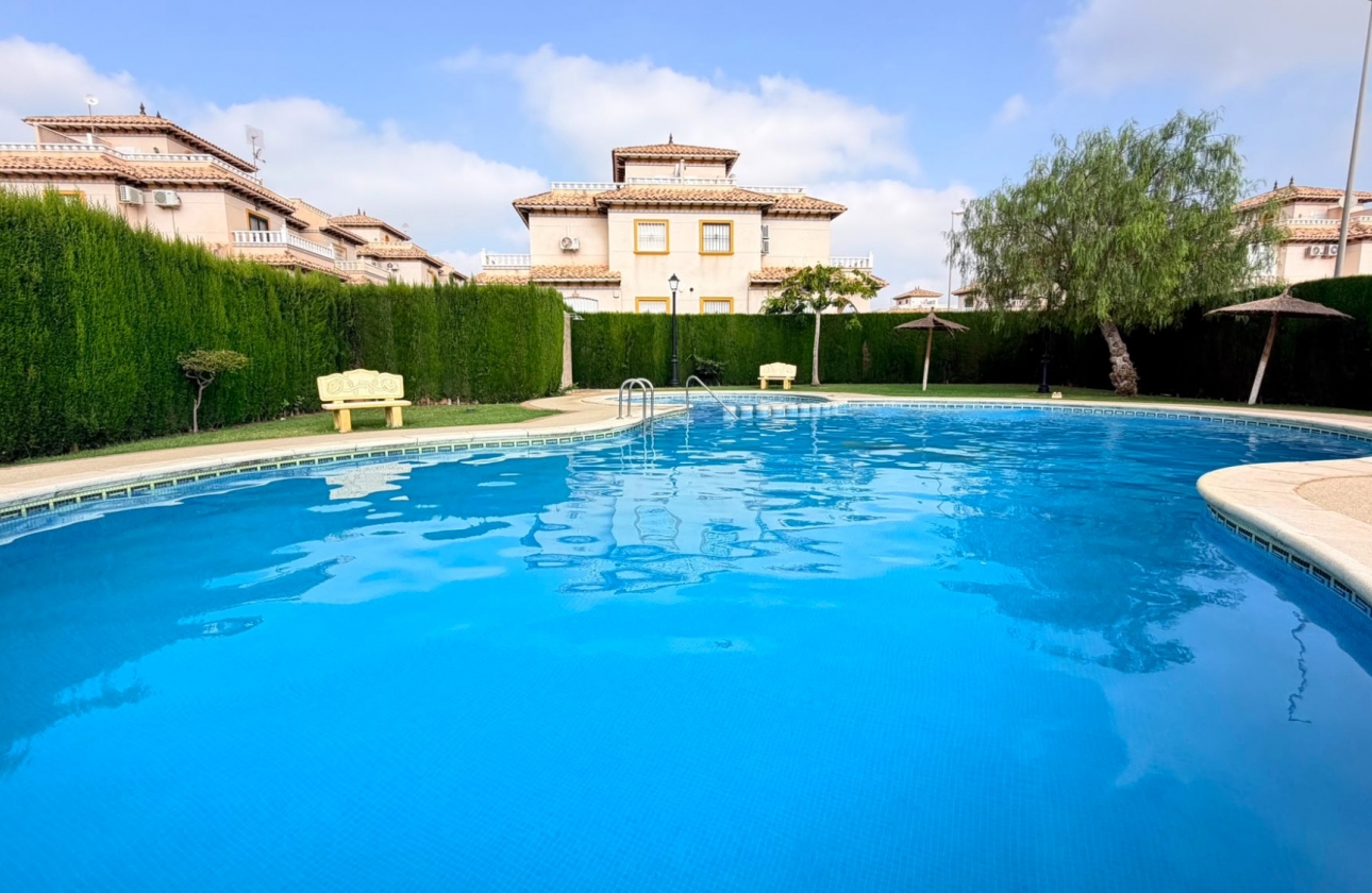 Revente - Villa - Lomas de Cabo Roig - Orihuela Costa