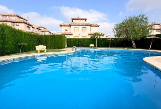 Revente - Villa - Lomas de Cabo Roig - Orihuela Costa