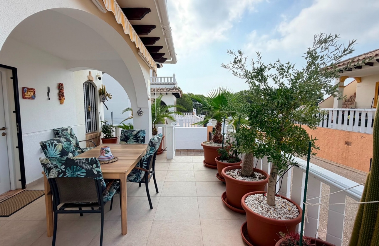 Revente - Villa - Lomas de Cabo Roig - Orihuela Costa