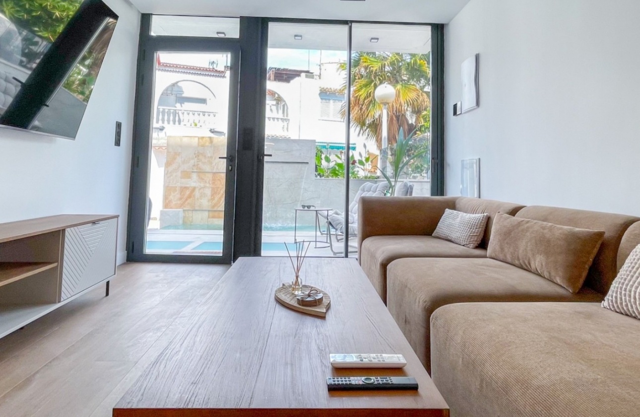 Reventa - Casa - Torrevieja - Nueva Torrevieja - Aguas Nuevas