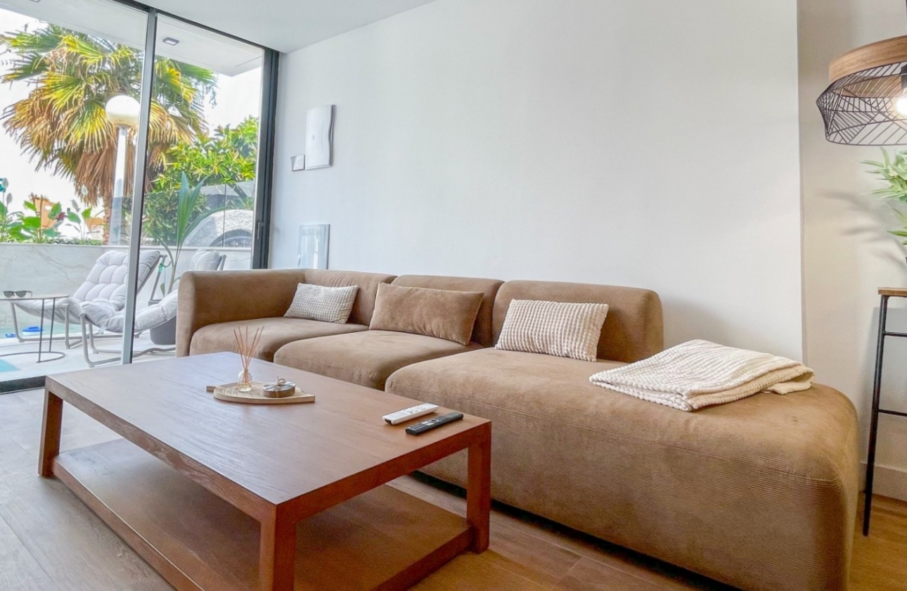 Reventa - Casa - Torrevieja - Nueva Torrevieja - Aguas Nuevas