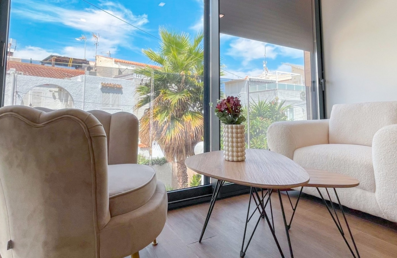 Reventa - Casa - Torrevieja - Nueva Torrevieja - Aguas Nuevas