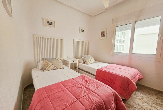 Resale - Apartment / flat - Orihuela Costa - Aguamarina