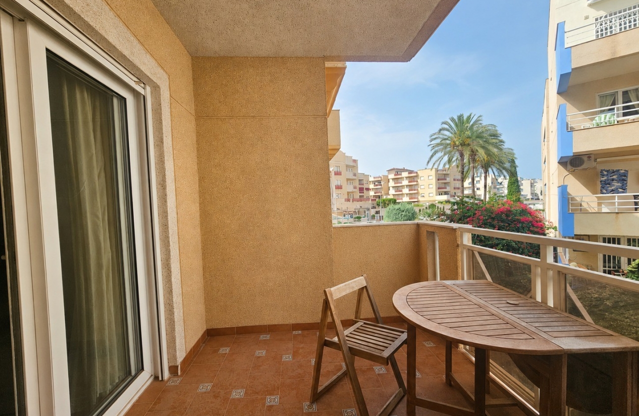 Resale - Apartment / flat - Orihuela Costa - Aguamarina