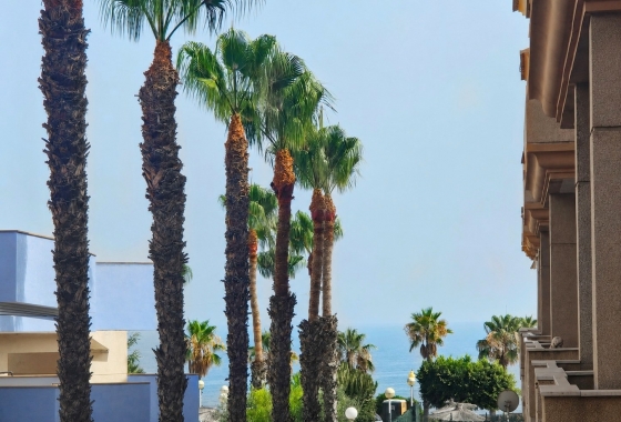 Resale - Apartment / flat - Orihuela Costa - Aguamarina