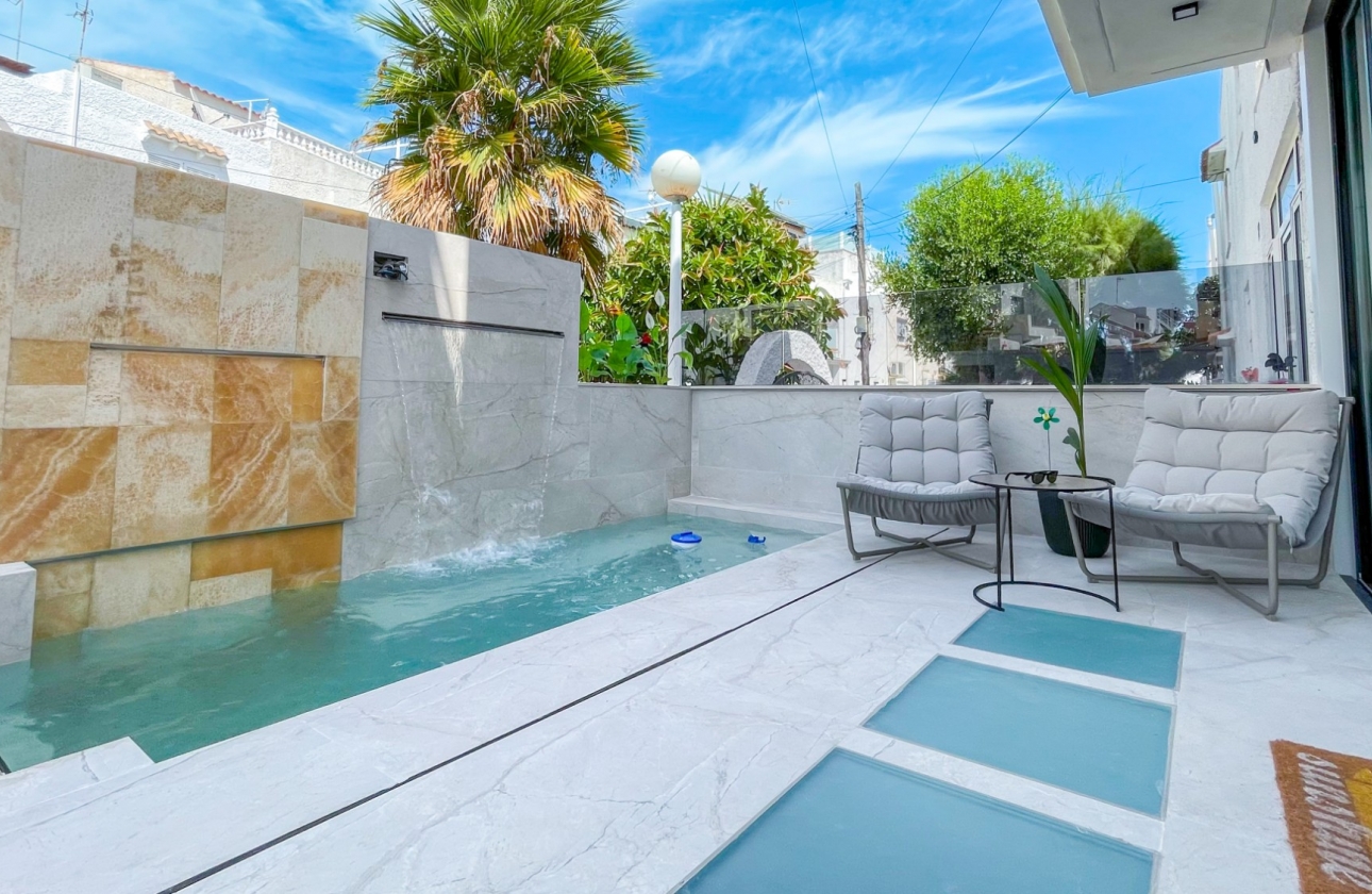 Reventa - Casa - Torrevieja - Nueva Torrevieja - Aguas Nuevas