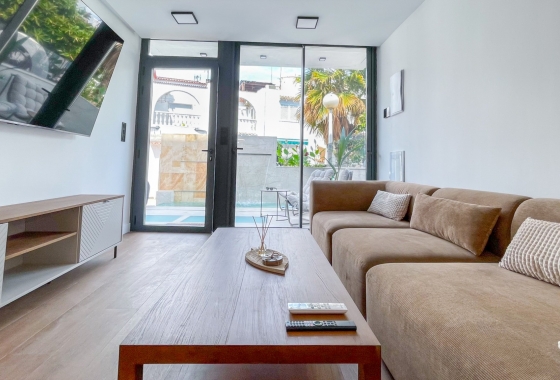 Reventa - Casa - Torrevieja - Nueva Torrevieja - Aguas Nuevas