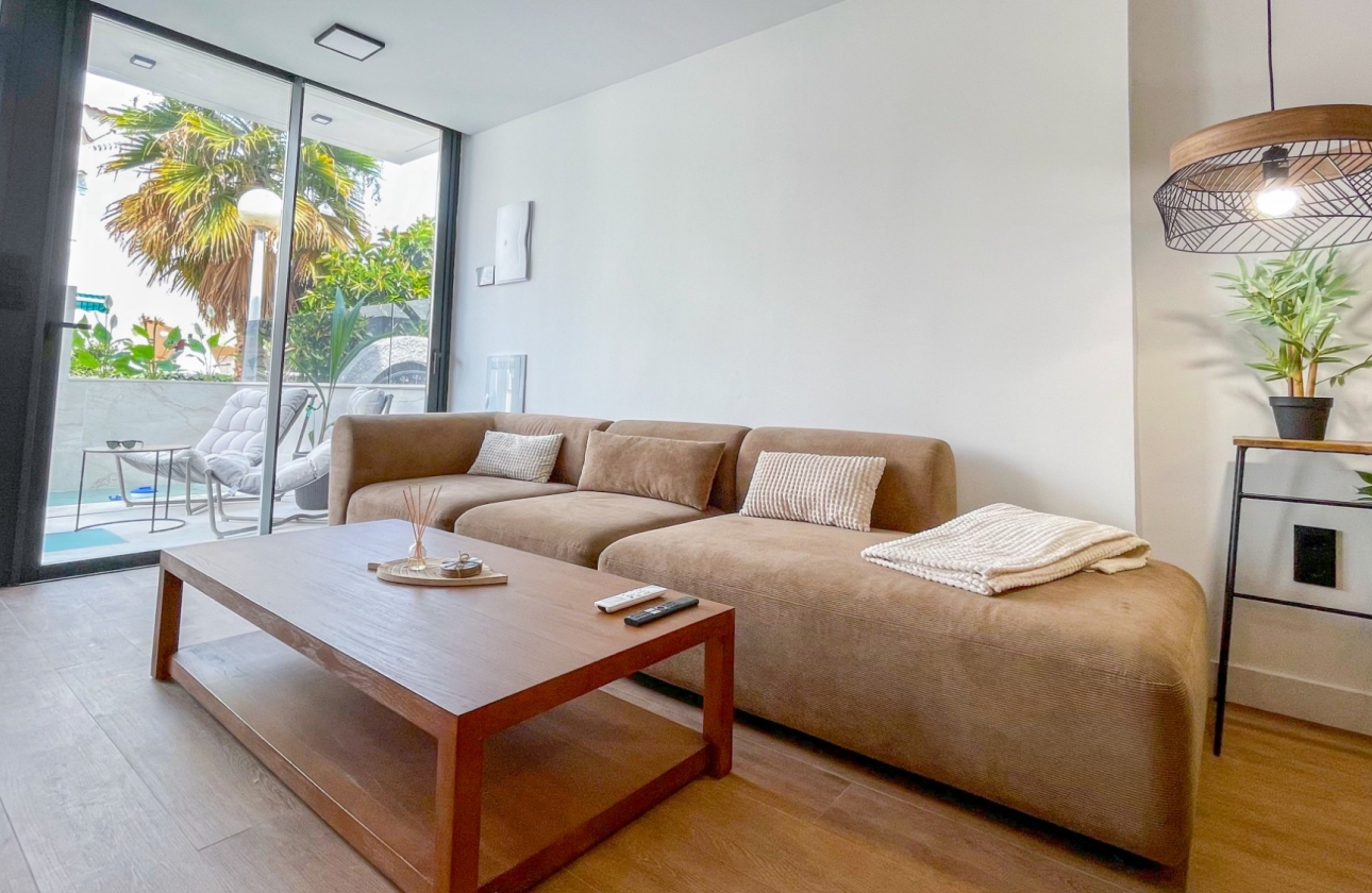 Reventa - Casa - Torrevieja - Nueva Torrevieja - Aguas Nuevas