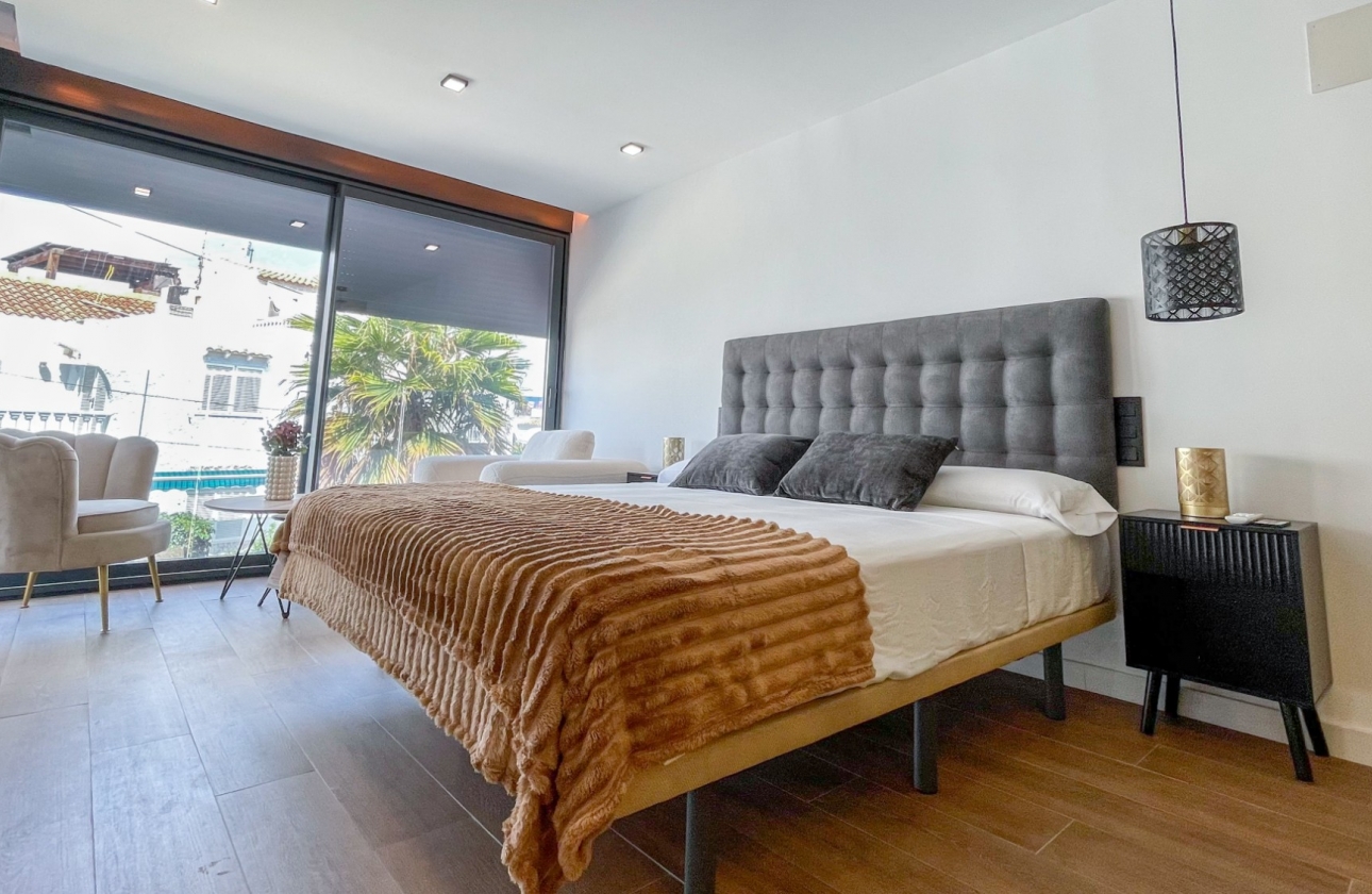 Reventa - Casa - Torrevieja - Nueva Torrevieja - Aguas Nuevas
