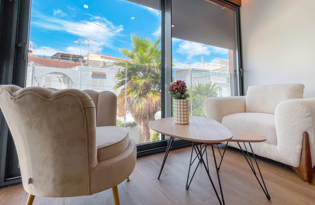 Reventa - Casa - Torrevieja - Nueva Torrevieja - Aguas Nuevas