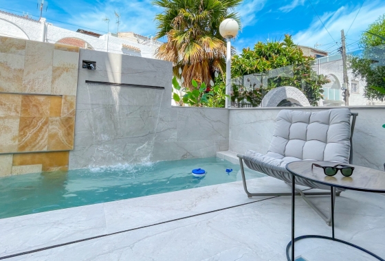 Reventa - Casa - Torrevieja - Nueva Torrevieja - Aguas Nuevas
