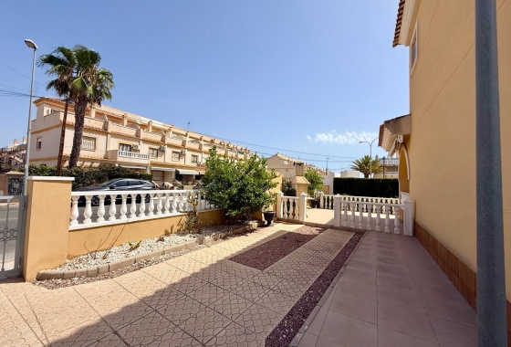Revente - Villa - Orihuela Costa - Villamartín