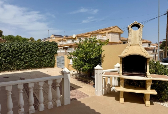 Revente - Villa - Orihuela Costa - Villamartín