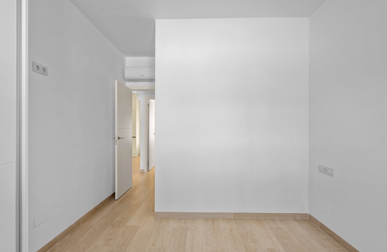 Resale - Apartment / flat - San Miguel de Salinas