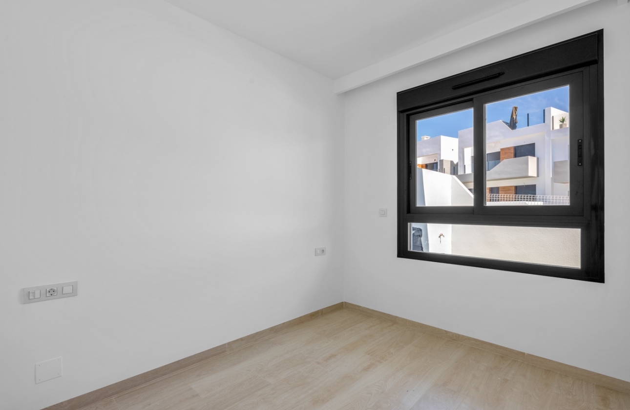 Resale - Apartment / flat - San Miguel de Salinas