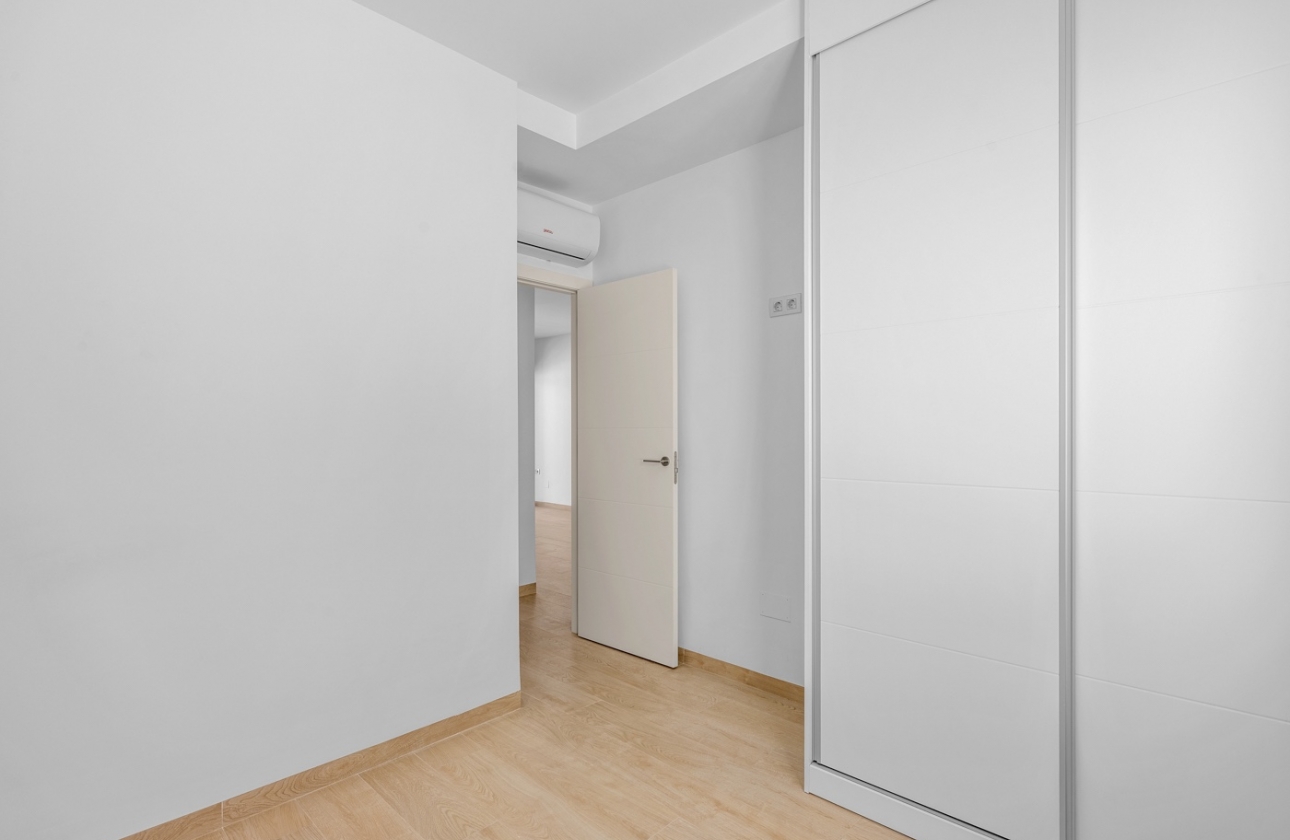 Resale - Apartment / flat - San Miguel de Salinas