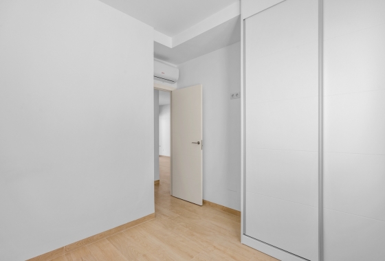 Resale - Apartment / flat - San Miguel de Salinas