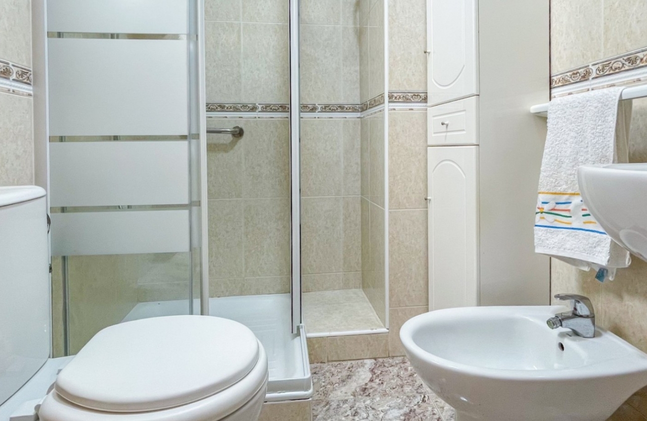 Wiederverkauf - Wohnung - Torrevieja
