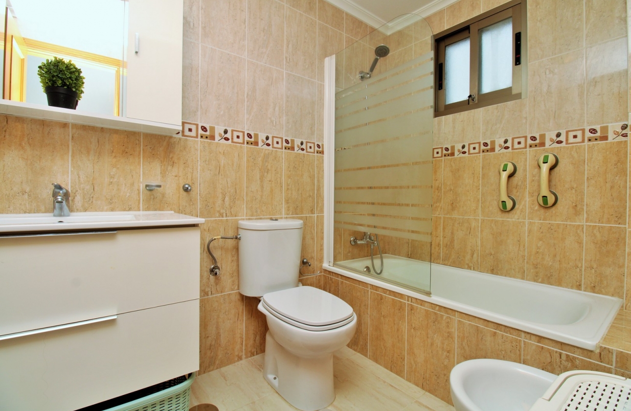 Wiederverkauf - Wohnung - San Miguel de Salinas